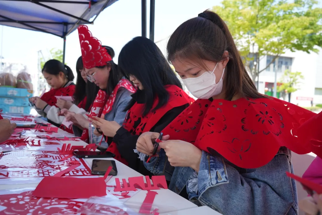 图片16.png 蓝狮在线测速网址