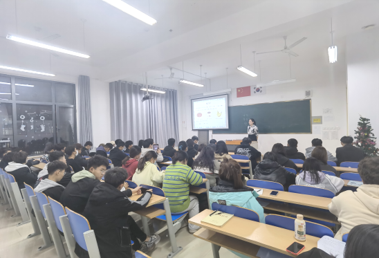 蓝狮在线测速网址