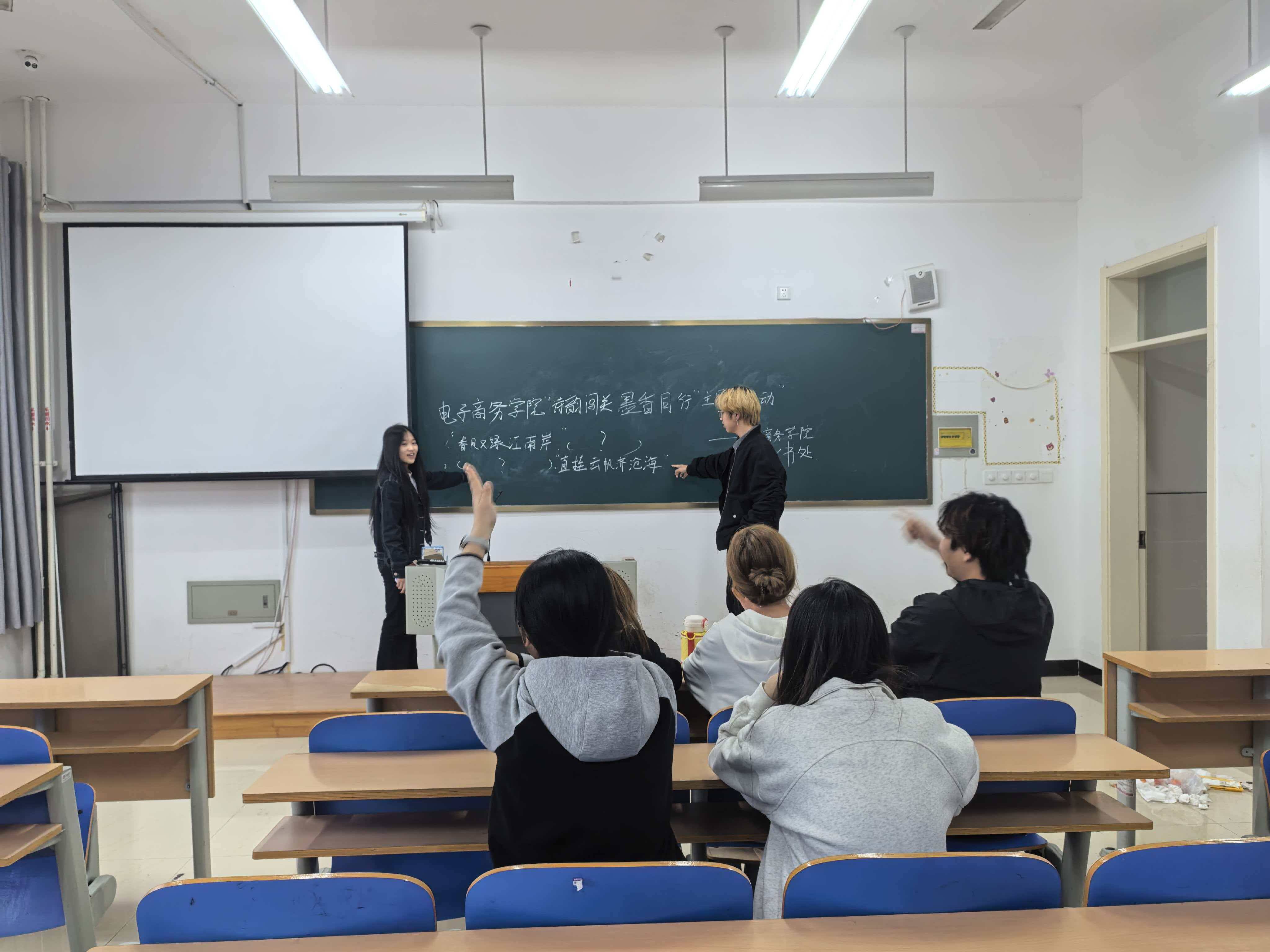蓝狮在线测速网址