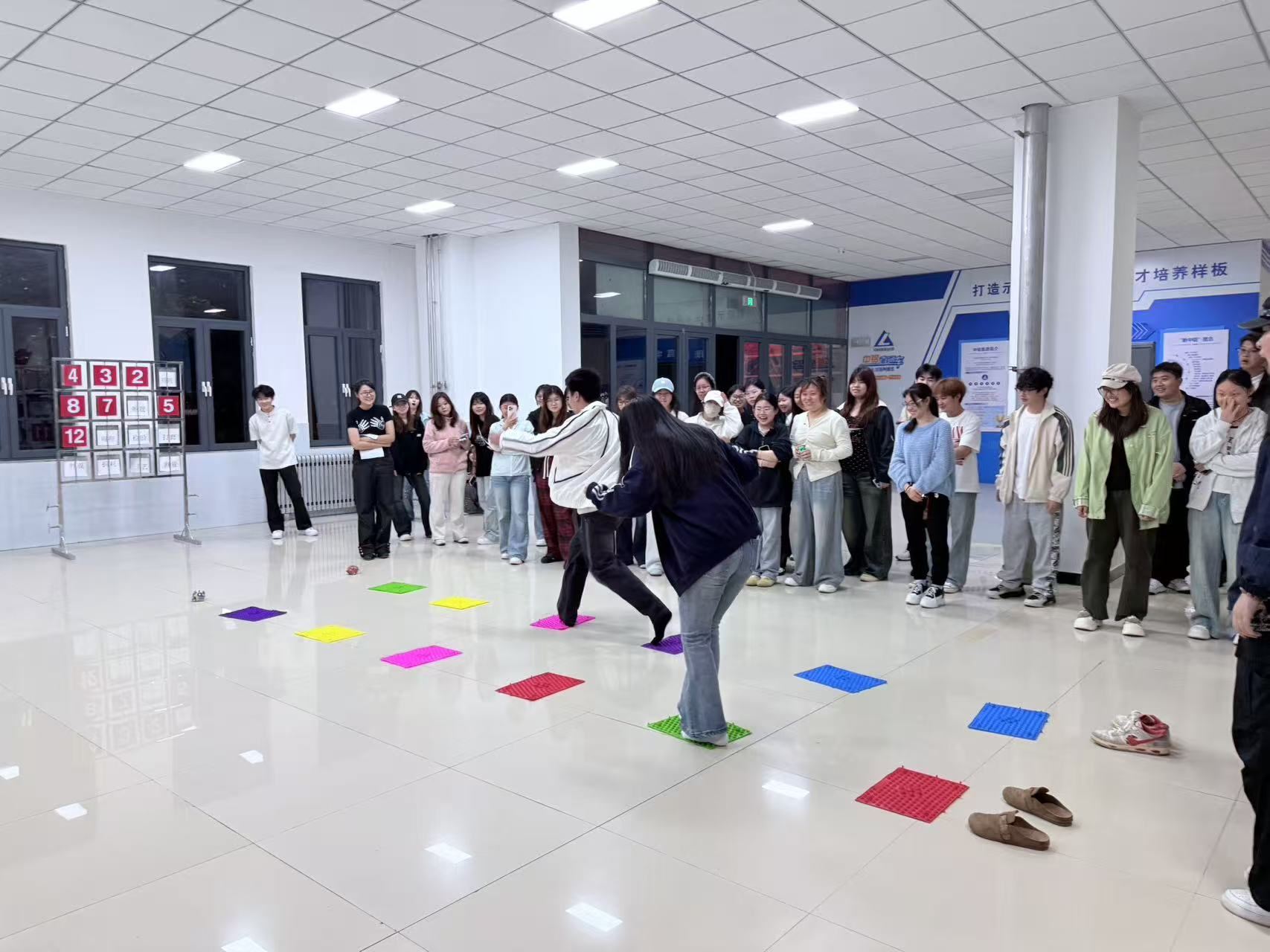 蓝狮在线测速网址
