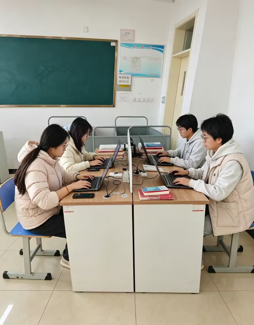 蓝狮在线测速网址
