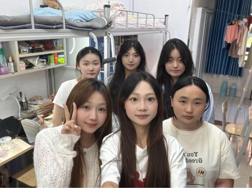 “方寸寝室,共赴韶华“.jpeg 蓝狮在线测速网址