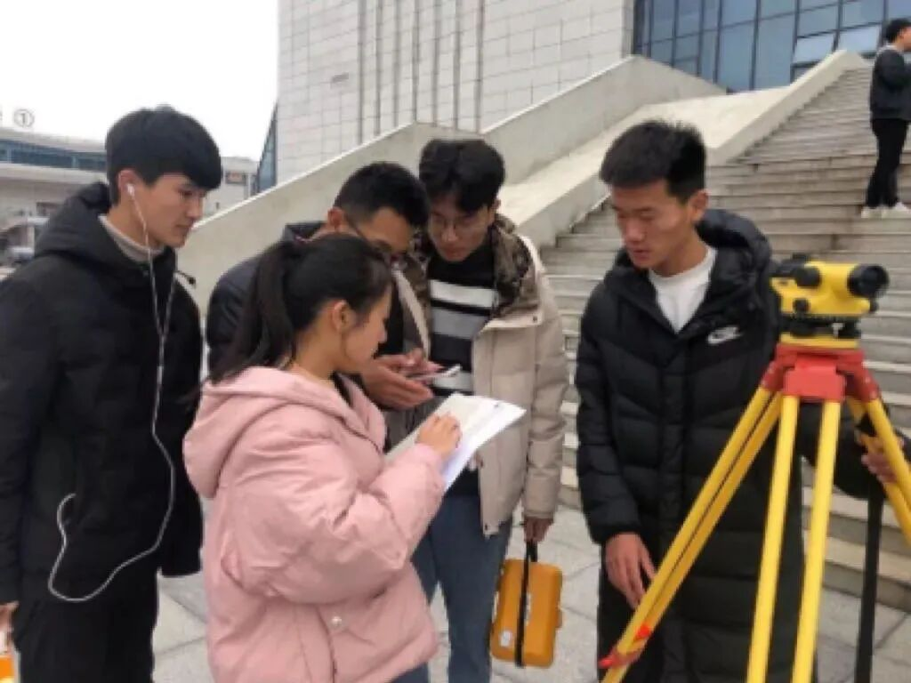 蓝狮在线测速网址