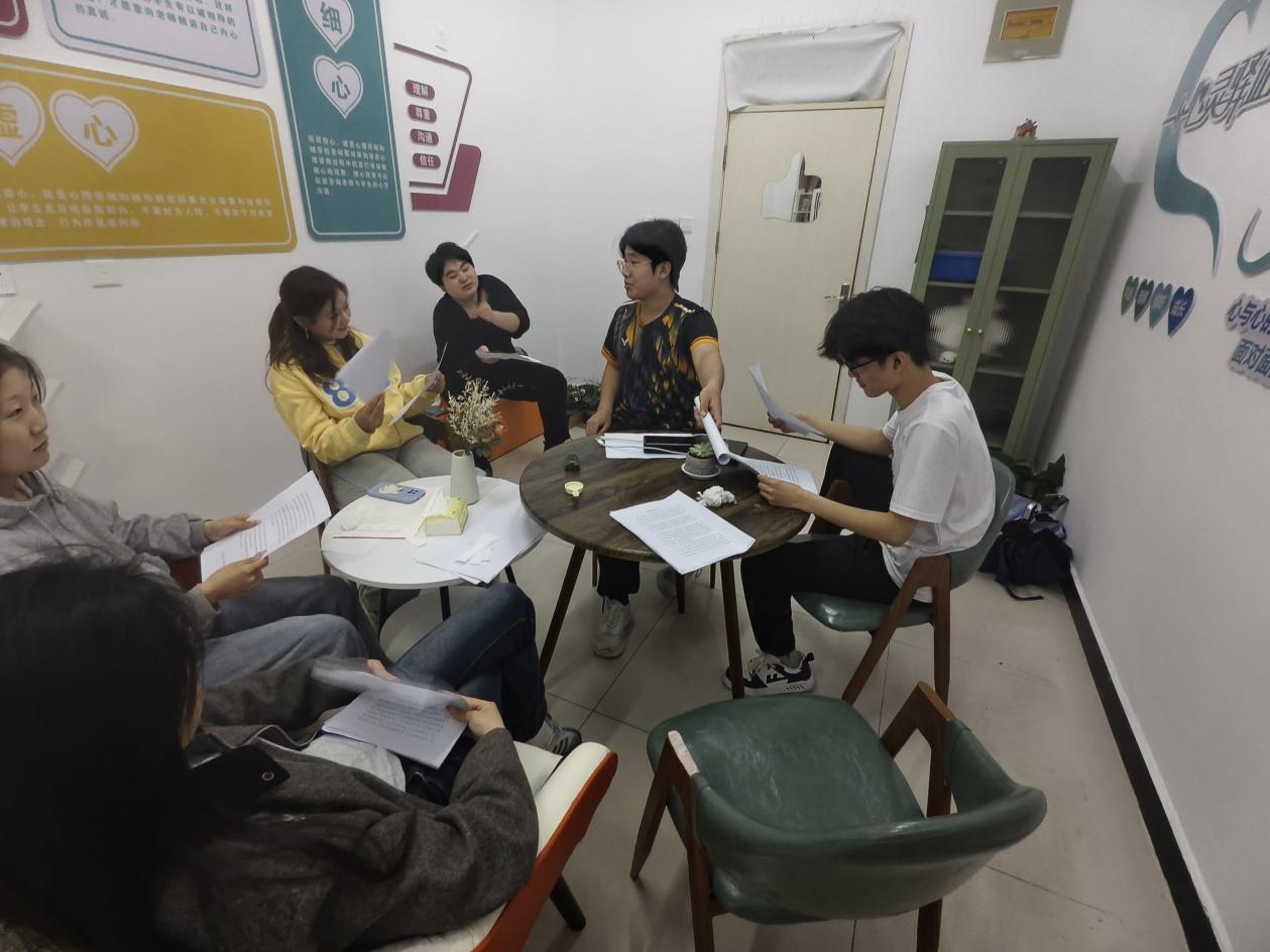 剧本.jpg 蓝狮在线测速网址