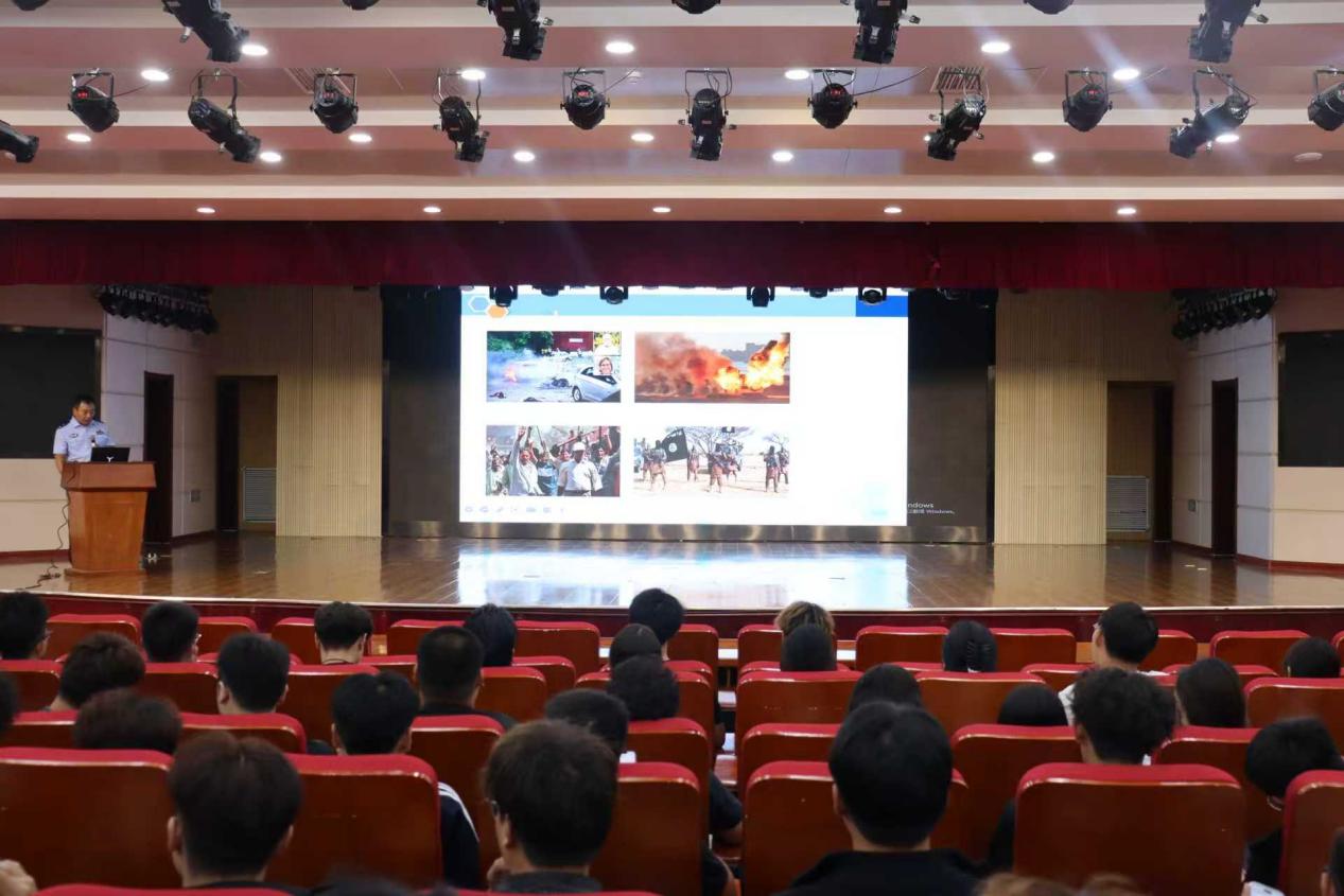 蓝狮在线测速网址