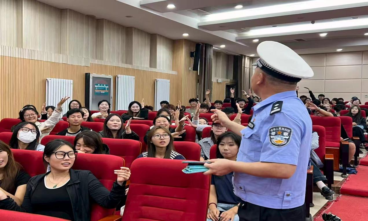 蓝狮在线测速网址