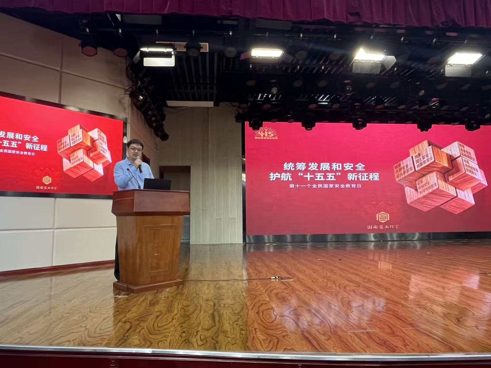 蓝狮在线测速网址