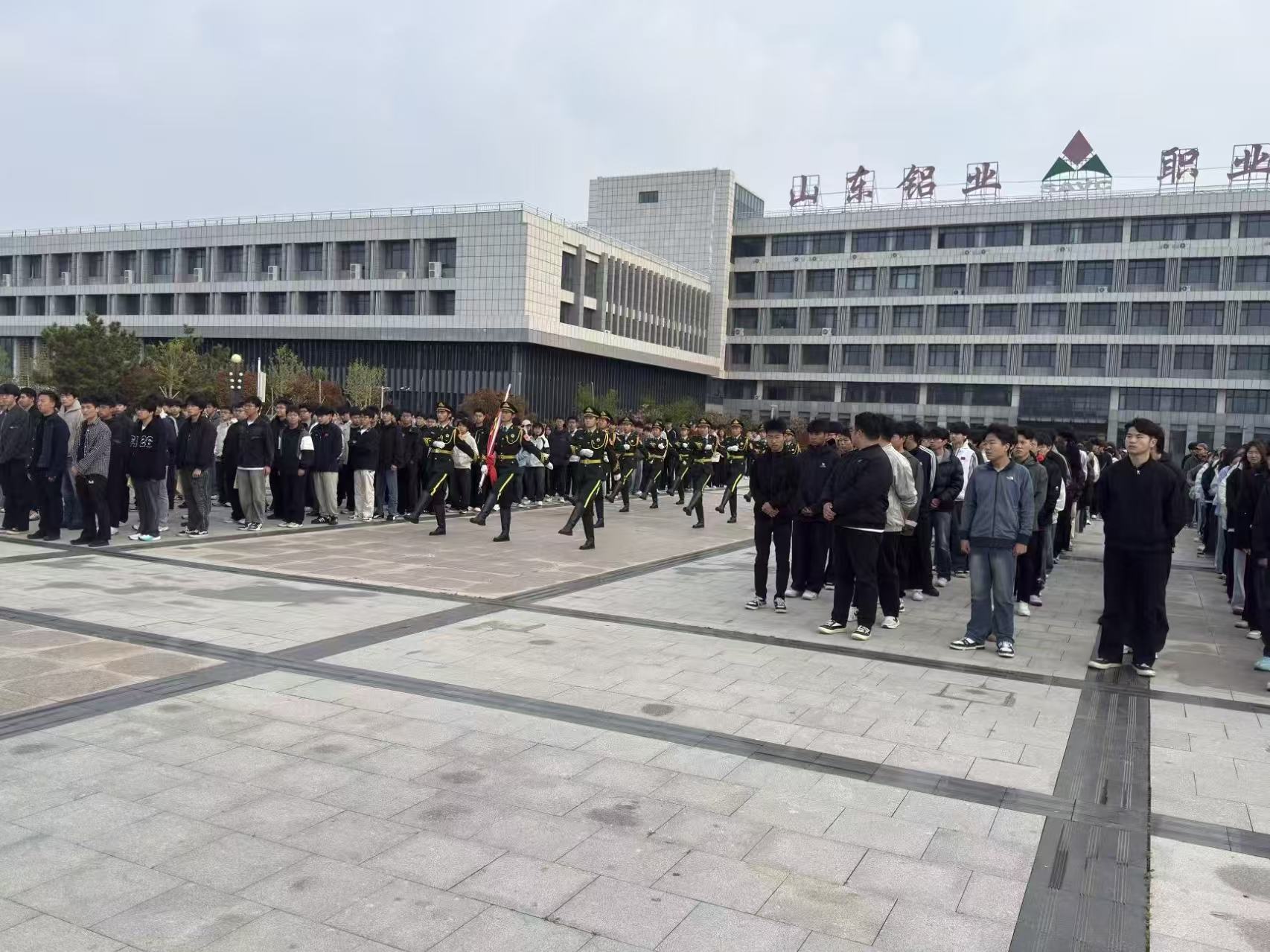 蓝狮在线测速网址