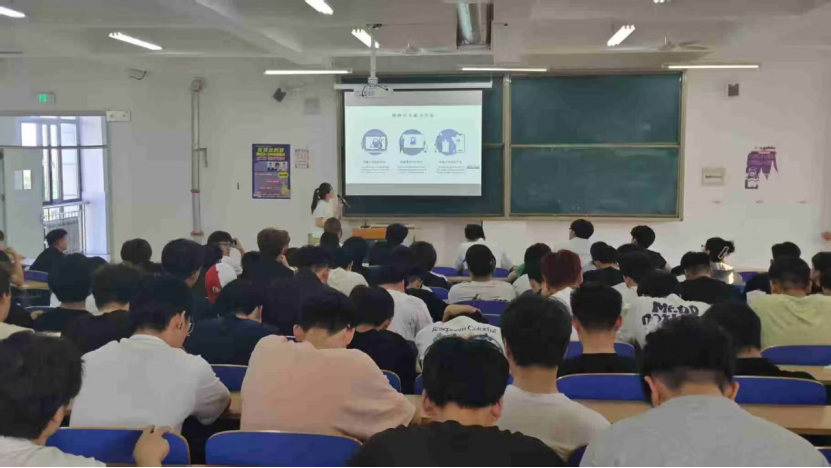 蓝狮在线测速网址