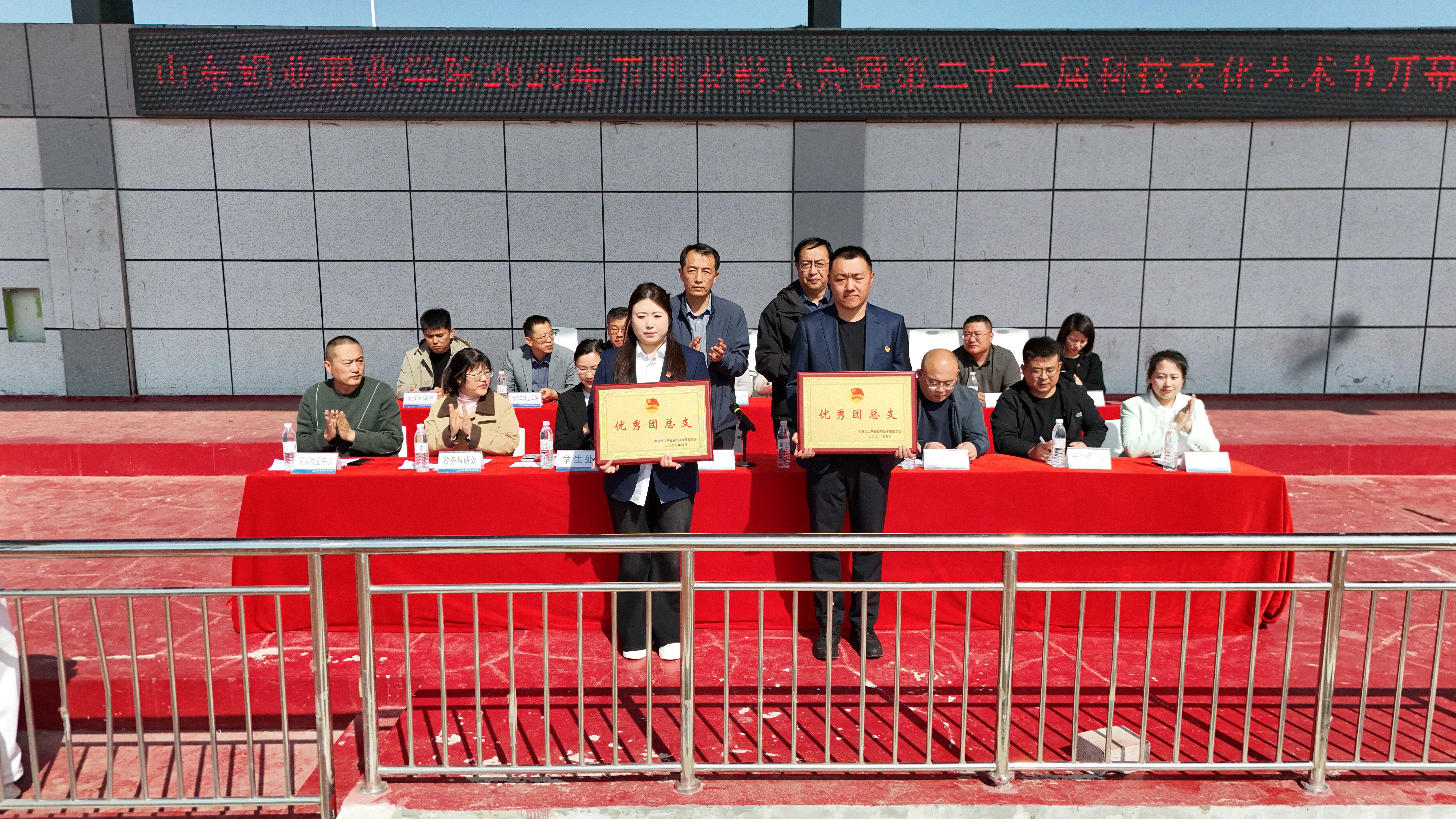 蓝狮在线测速网址