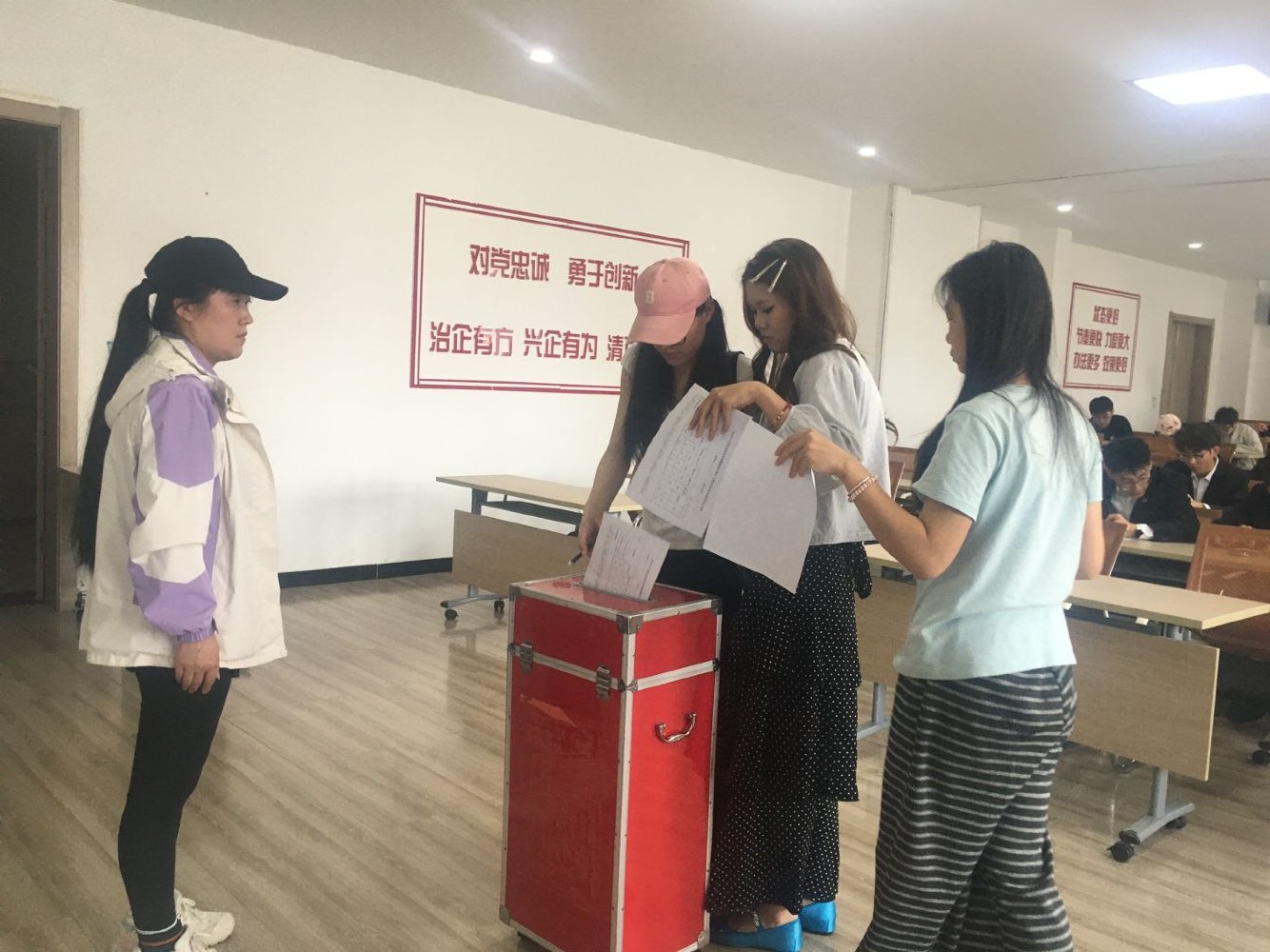 照片2.jpg 蓝狮在线测速网址