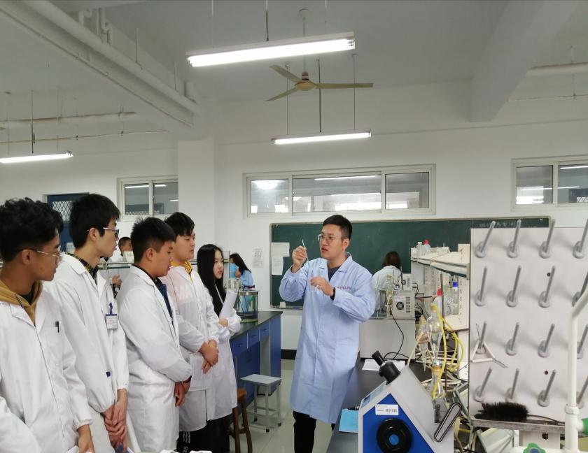 蓝狮在线测速网址